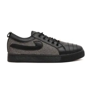 Black Casual Sneaker AT7273