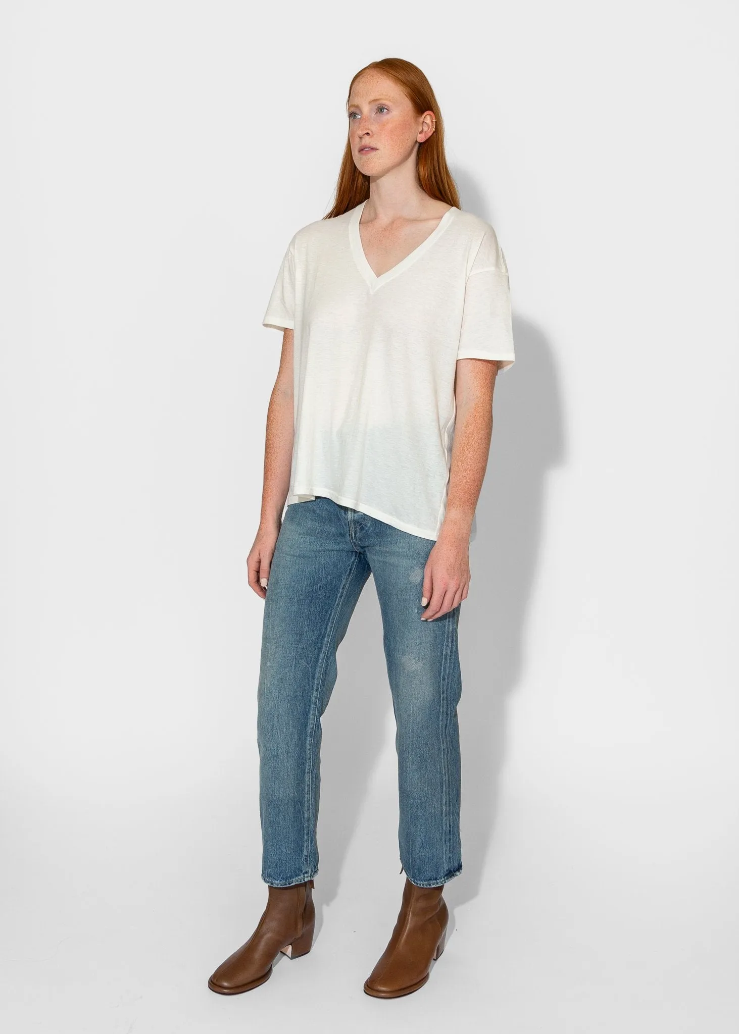 V-Neck Boxy Seamless V in Cashmere White